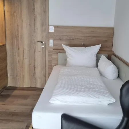 Julia Am Deich Penzion